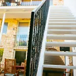 Annemin Harabesi 4* Çeşme