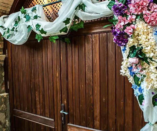 Annemin Harabesi Çeşme