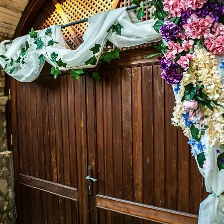 Annemin Harabesi Çeşme