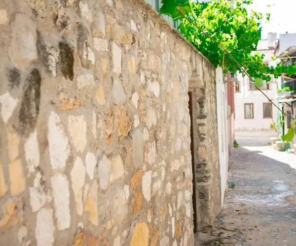 Annemin Harabesi Apart Otel 4*